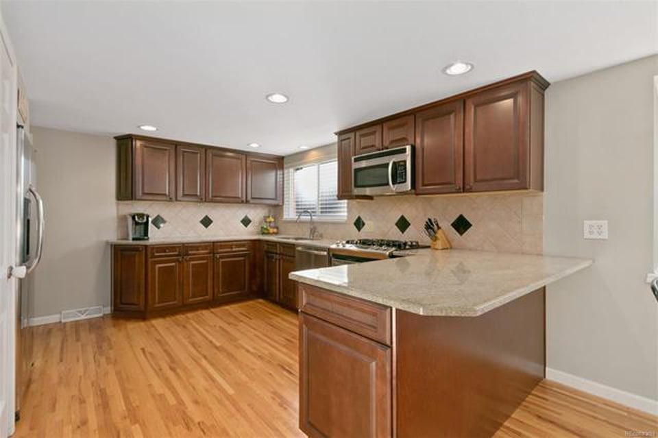6763 S Detroit Cir