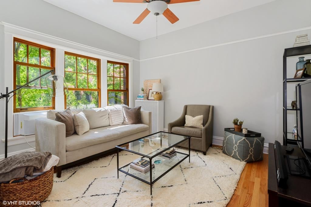 518 W Wrightwood #2W