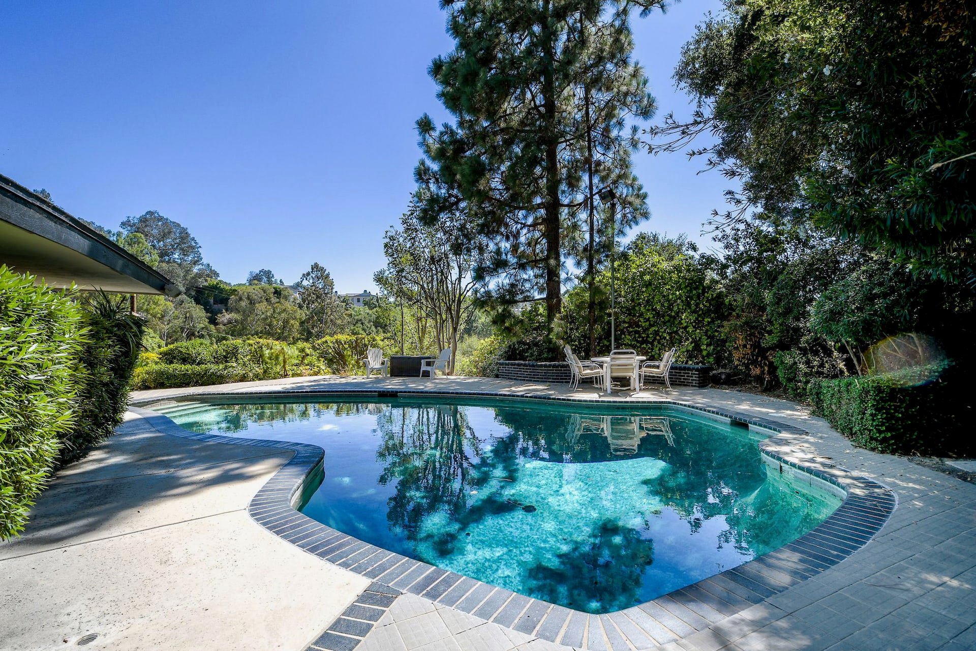 9545 Hidden Valley Rd, Hidden Valley Colony