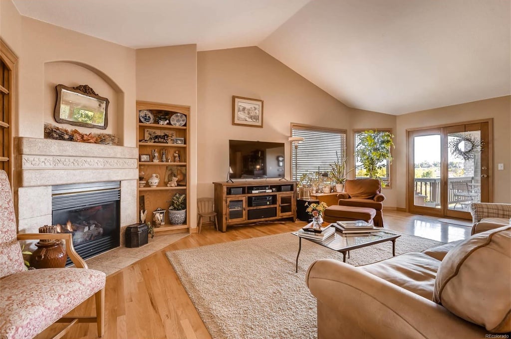 7638 Prairie Lake Trl