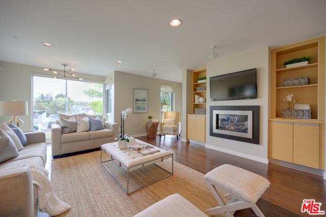 310 Washington Boulevard, Unit 506