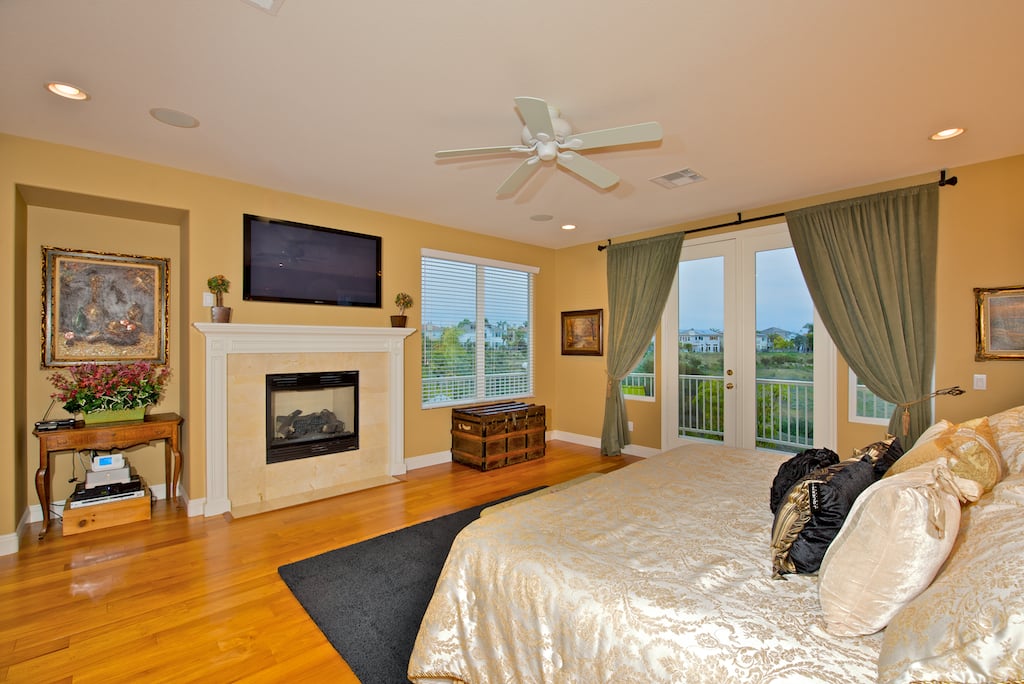 10541 Whispering Hills Lane