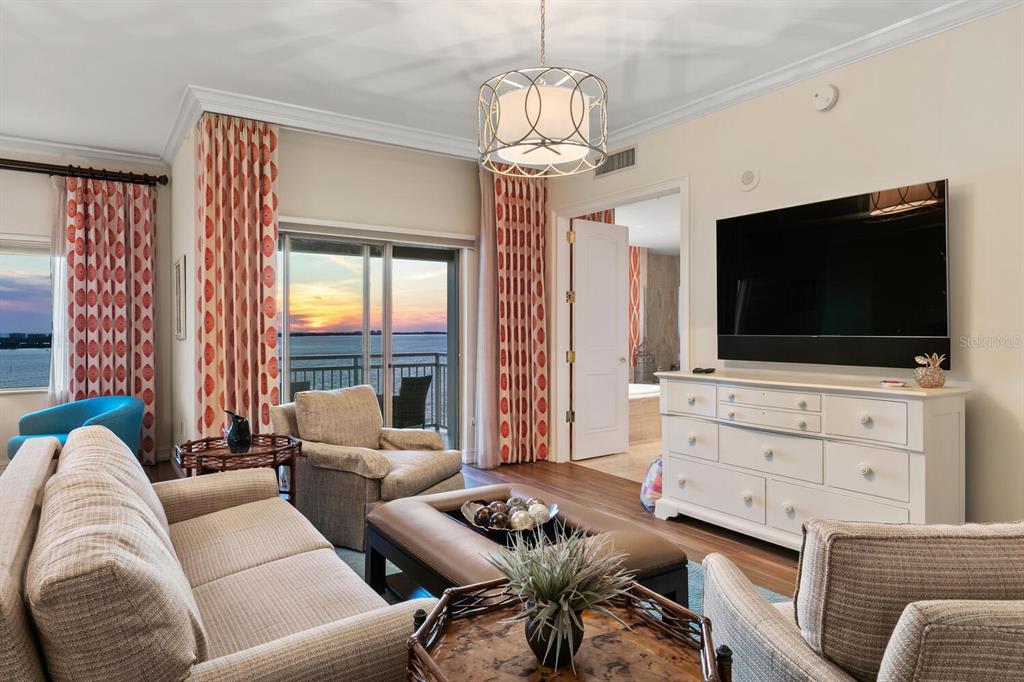 1111 RITZ CARLTON DRIVE Unit: 1701