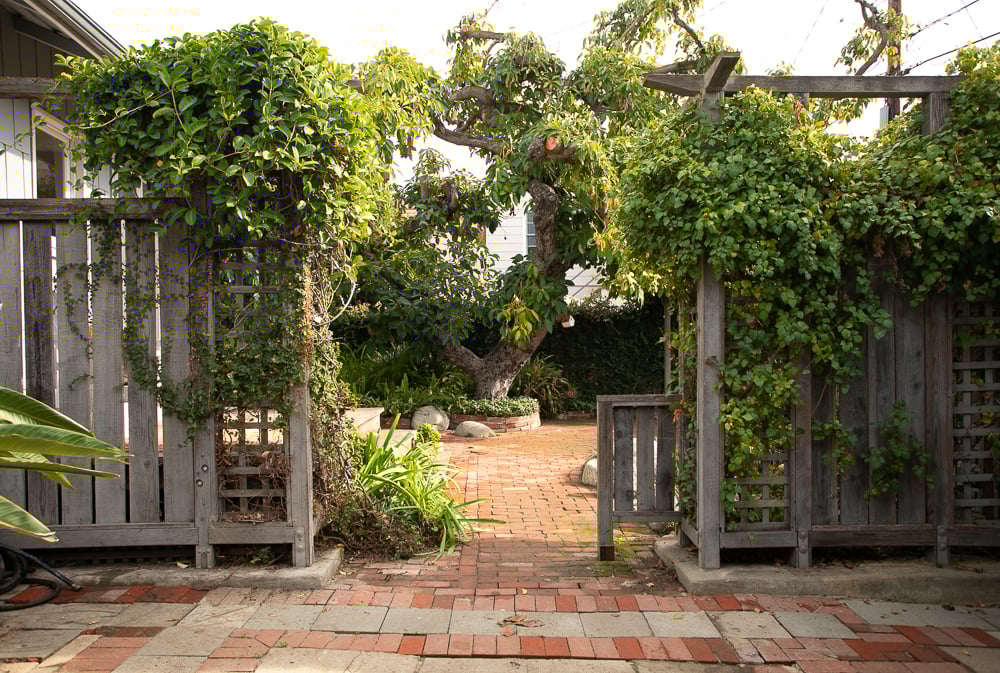 Romantic c. 1913 Craftsman in Los Feliz Village