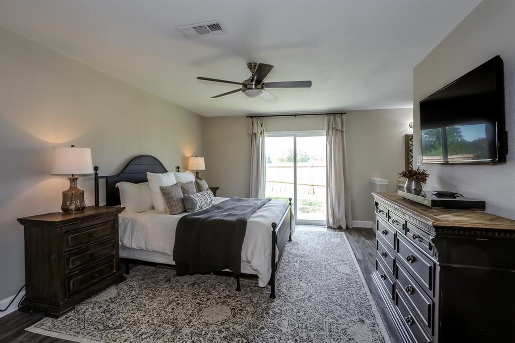 215 Acorn Tree Court