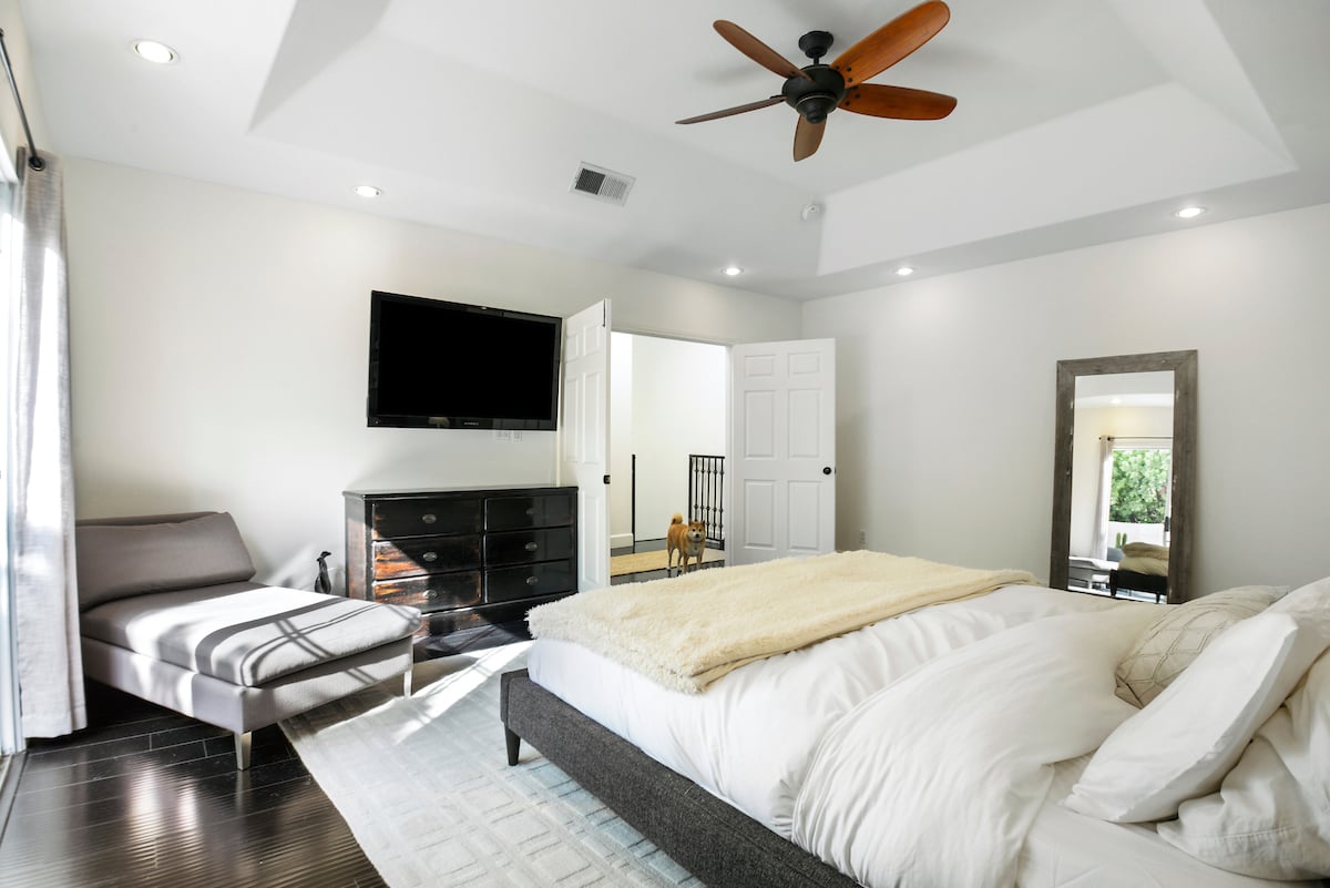 813 North Martel Avenue #6