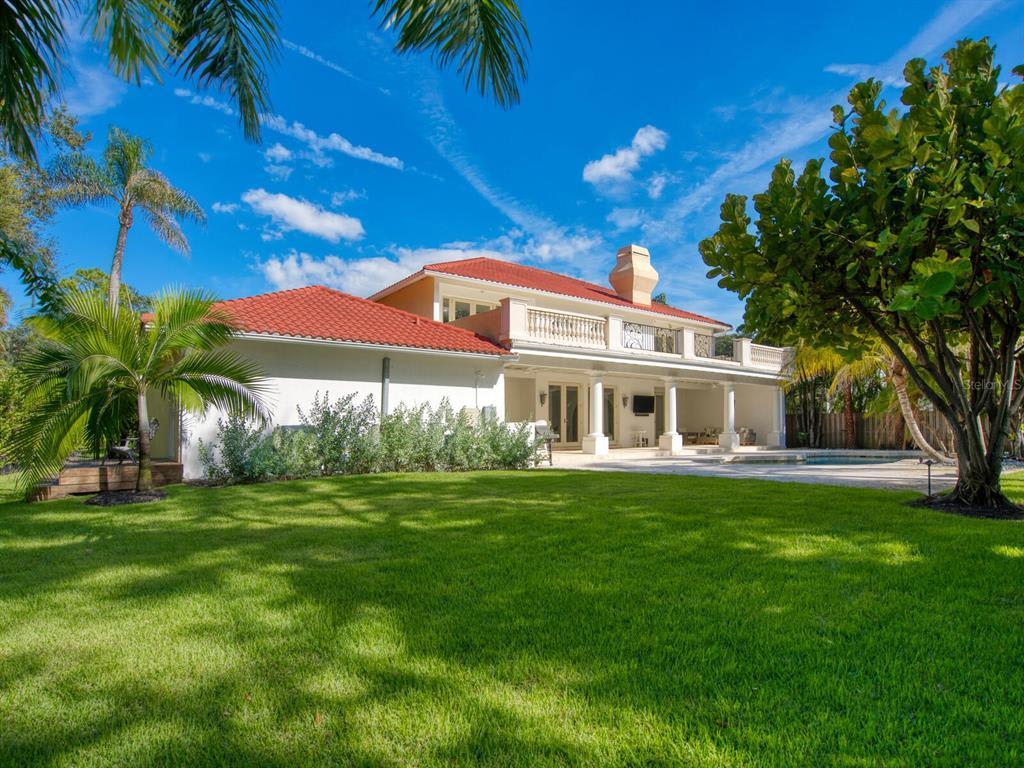 1669 Landings Ln