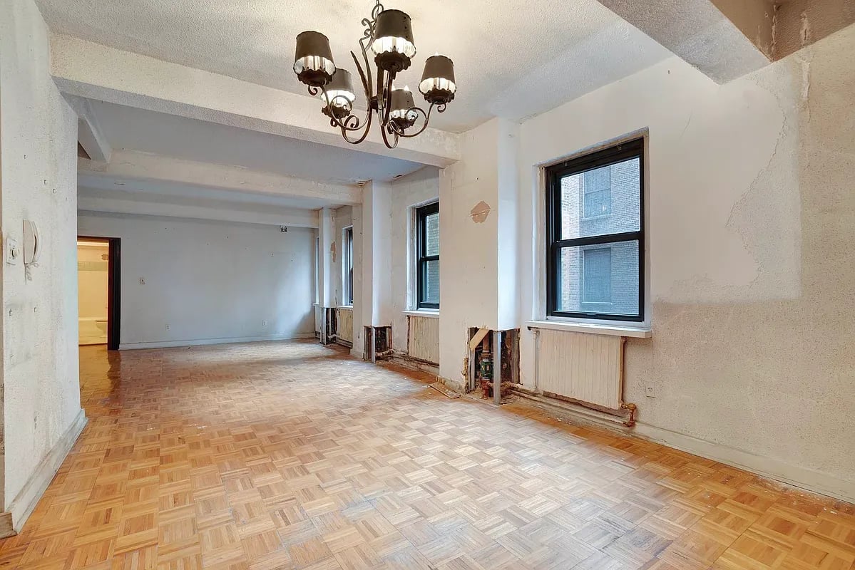2166 Broadway #11F