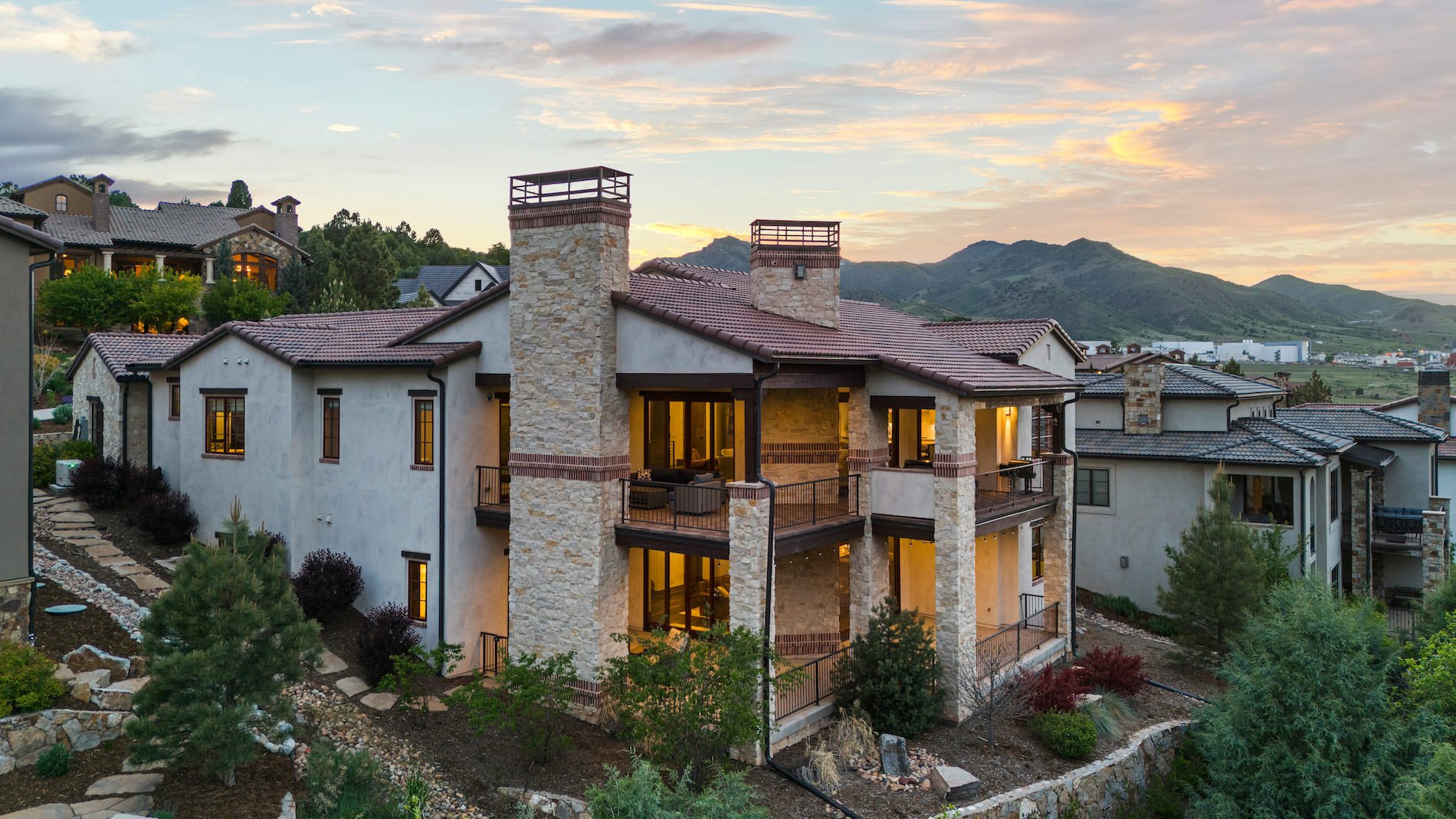 8278 Raphael Lane
