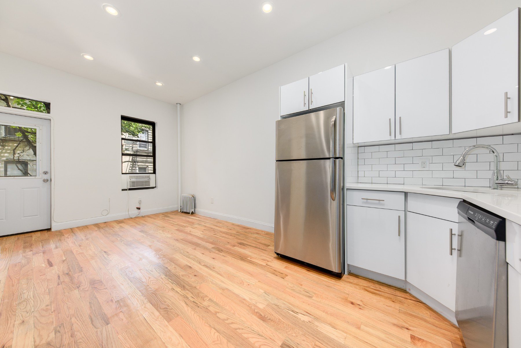 1045 Sterling Place Unit: 1E