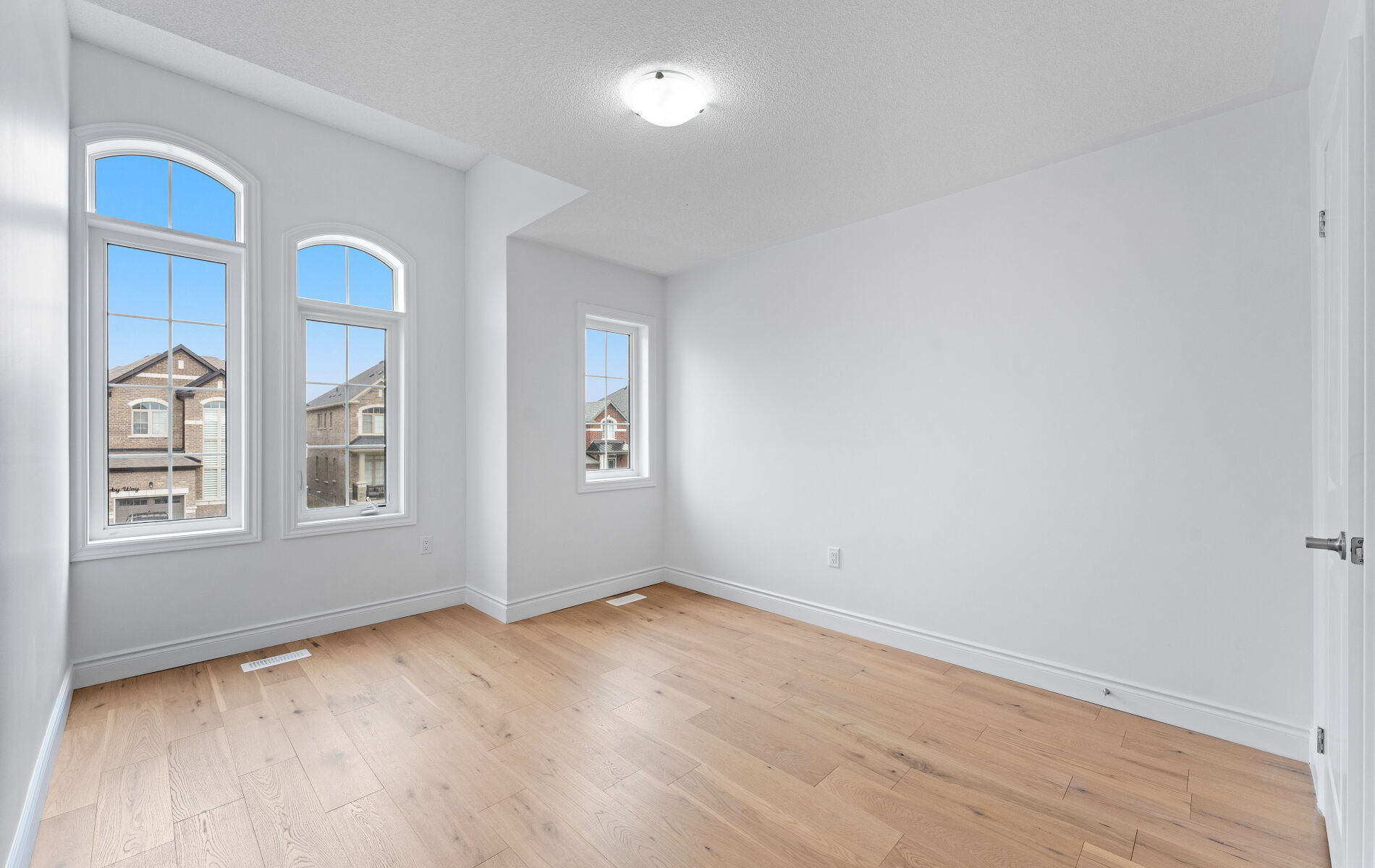 1206 Corby Way