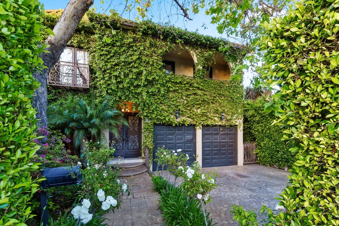 Valley Opulent