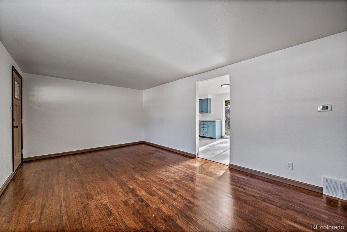 1006 Hahn Ct