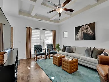 1006 Avery Park Dr