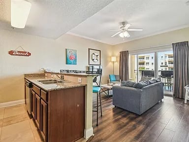 10315 Gulf Blvd #302