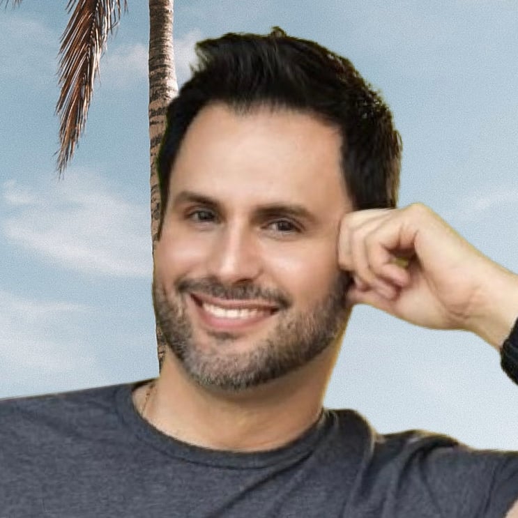 Eduardo "Eddie" Valdes Miami Beach, FL Real Estate Agent Headshot