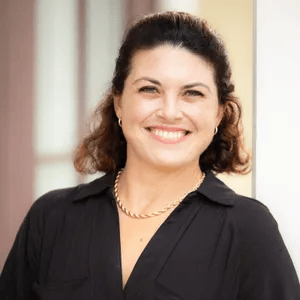 Shannon Fox San Diego, CA Real Estate Agent Headshot