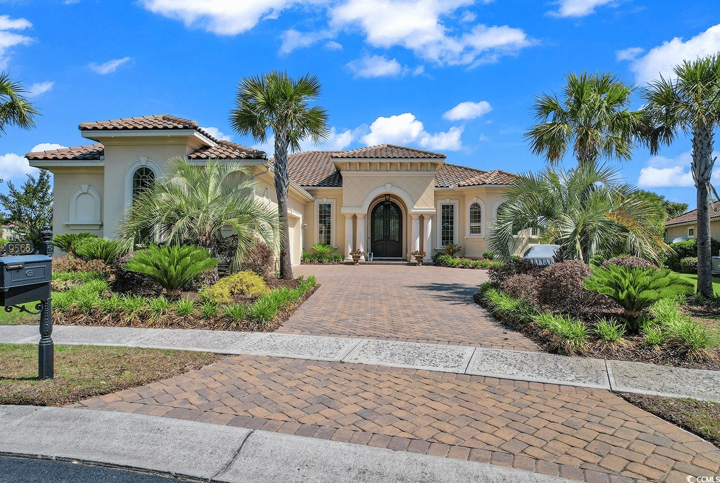 9568 Lugano Ct