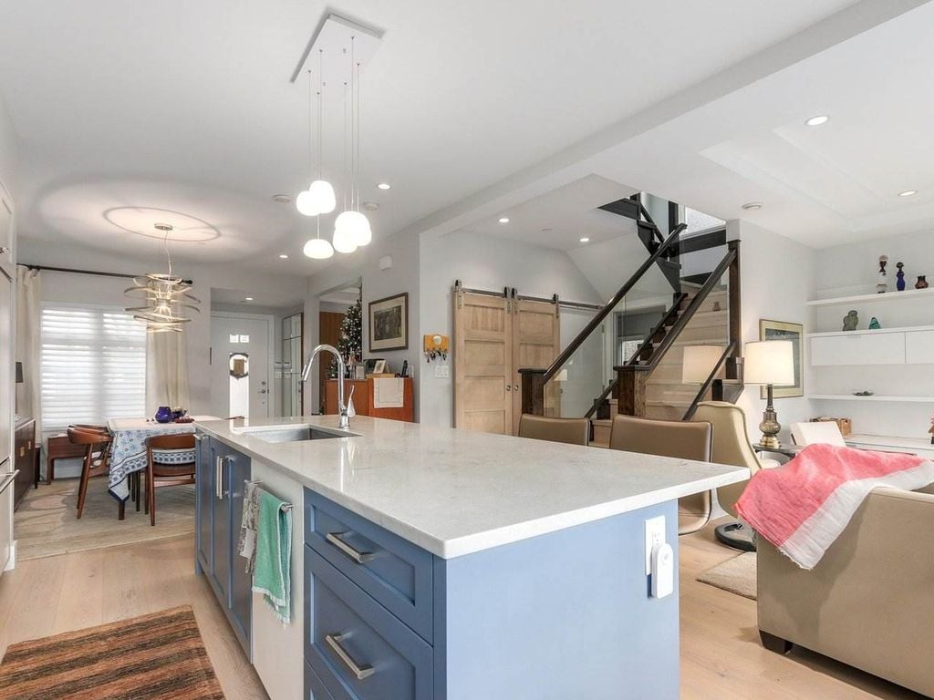 832 W 19th Ave