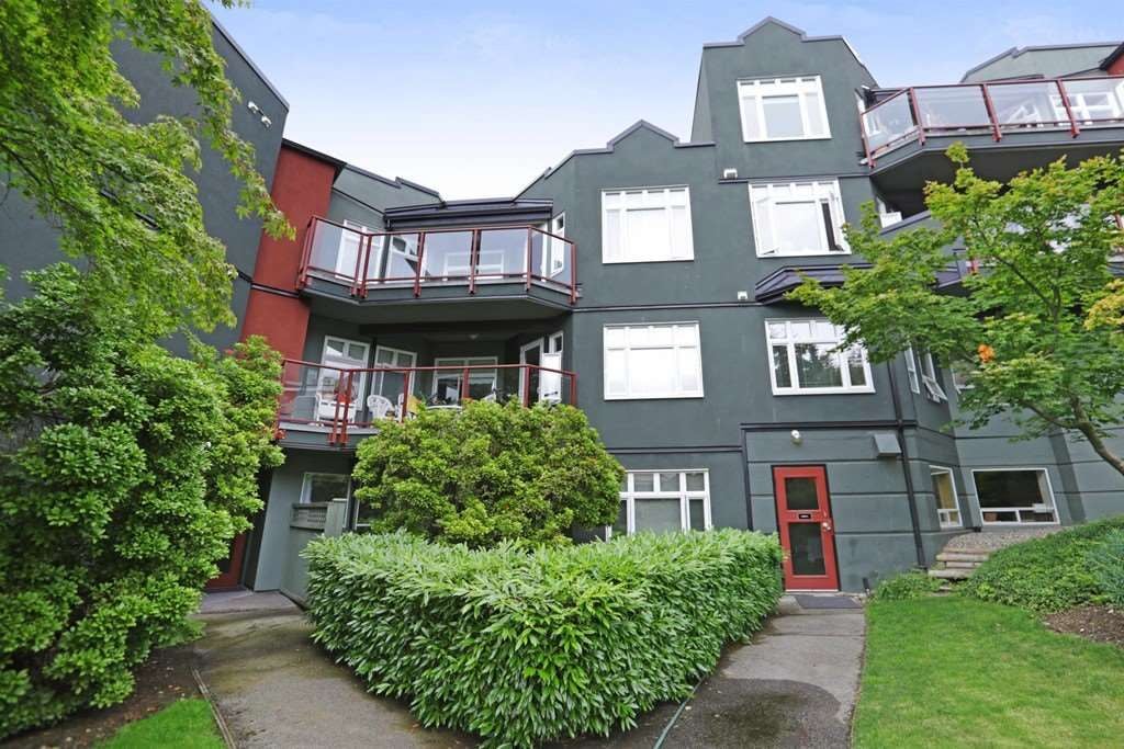 2800 Chesterfield Ave, #210