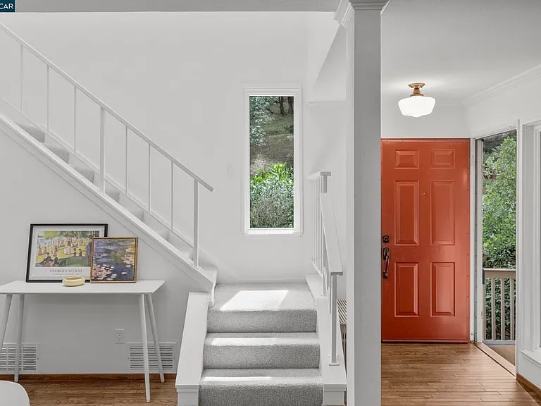 28 Curlew Way, Novato