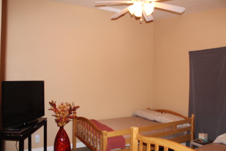 2060 Polaris Dr. 