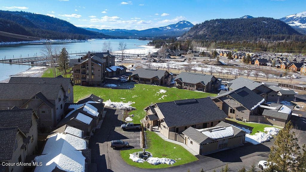 519 Lakeshore Ave UNIT 301