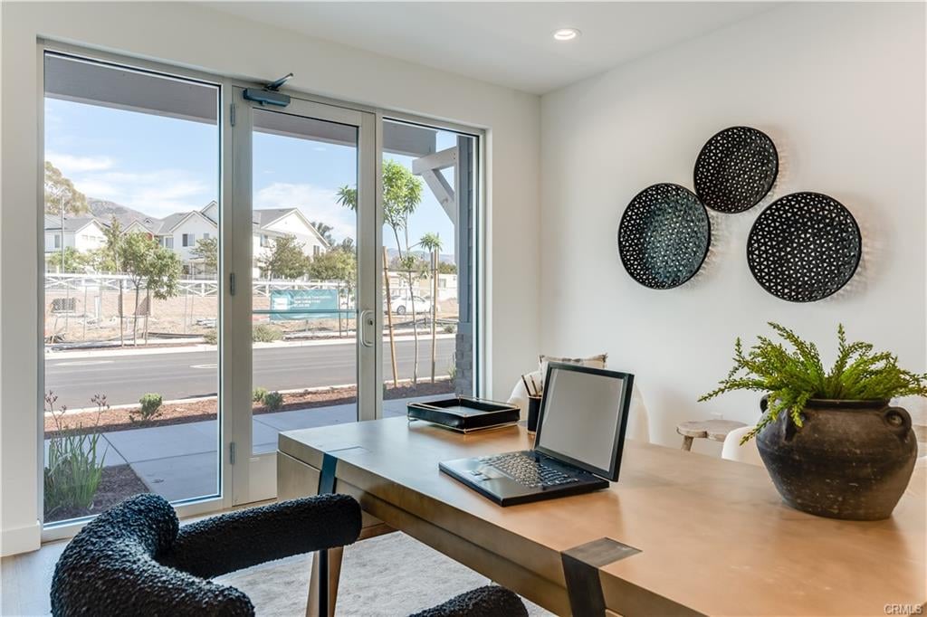 1196 Tiburon Way