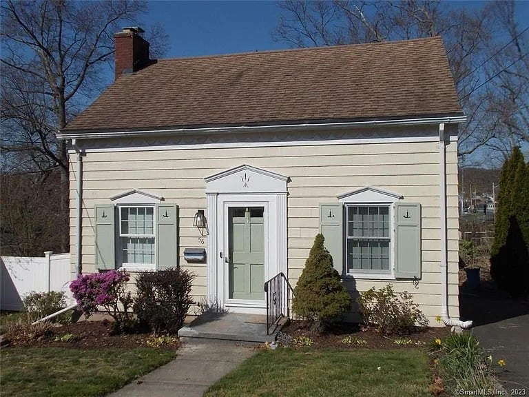 56 Painter Ave