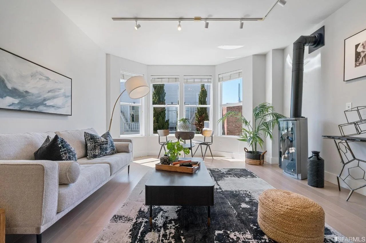 Citrino Condominiums