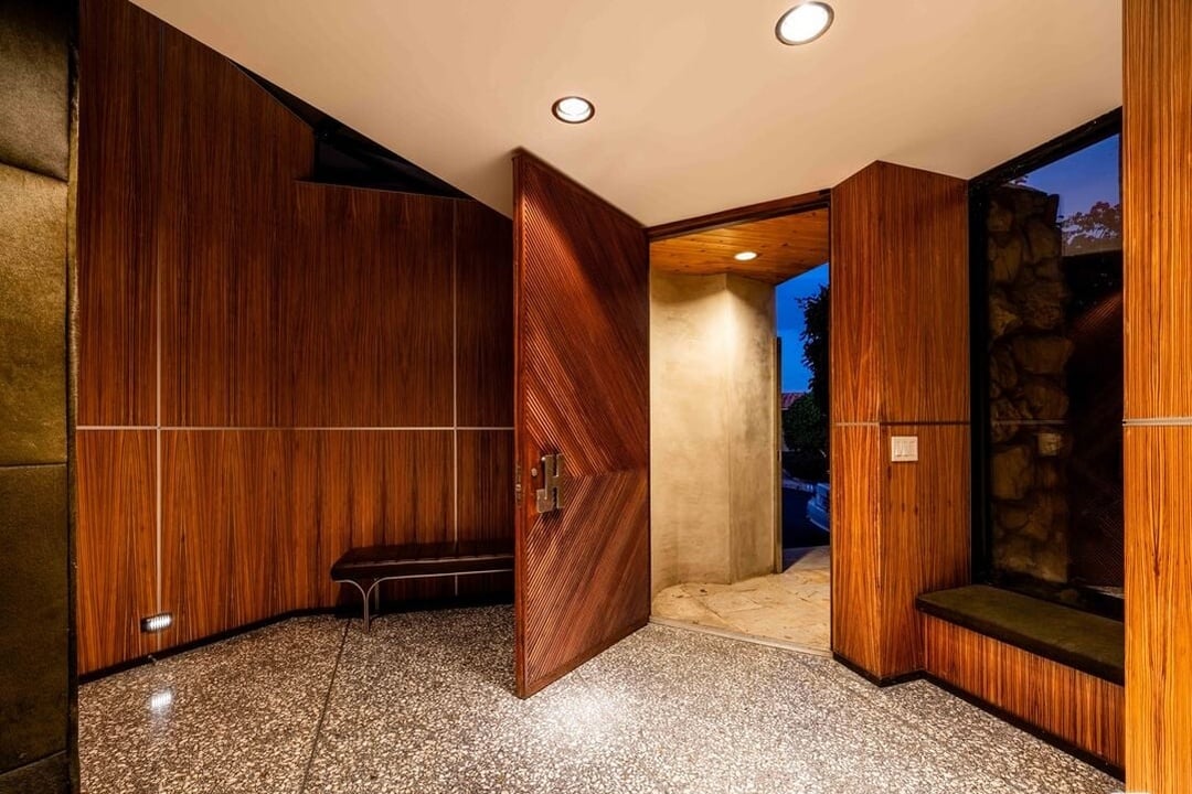 Orion Crest, Devlin Dr, 90069