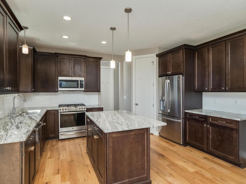 11553 Lakewood Dr NE