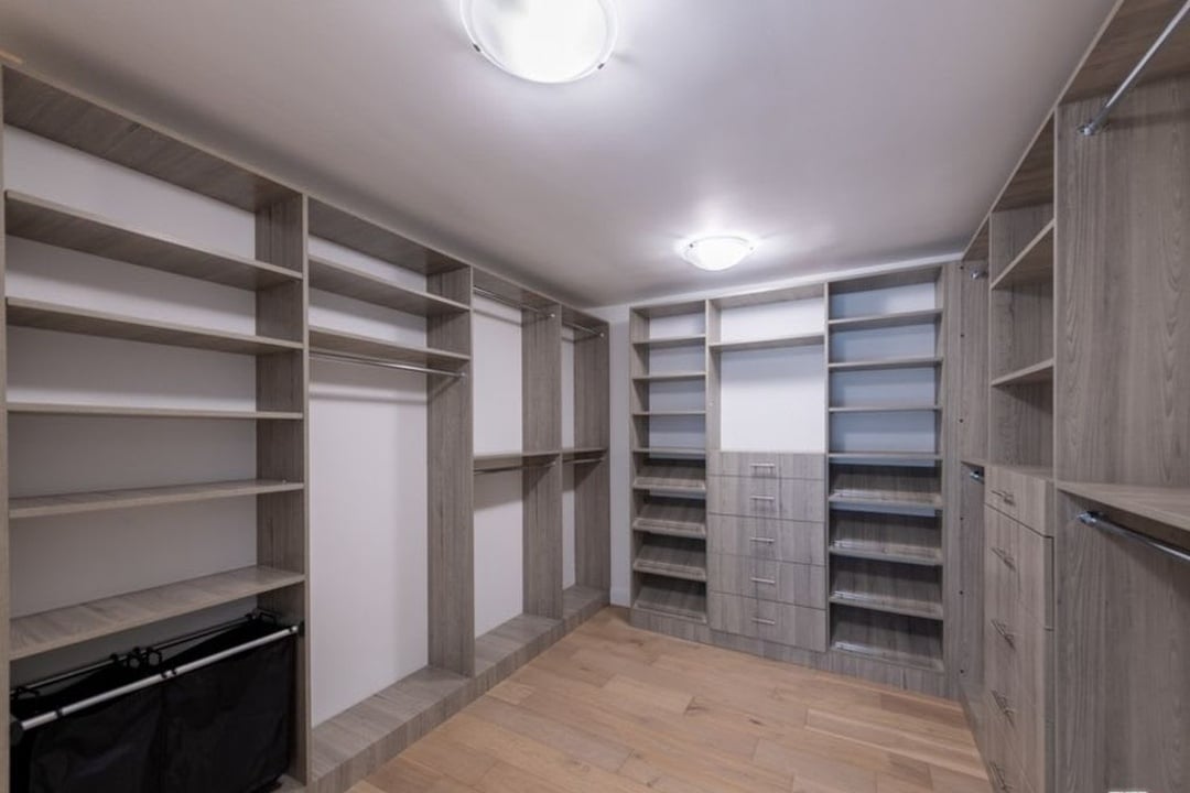 Golden Elysian, Benedict Canyon Dr, 90210