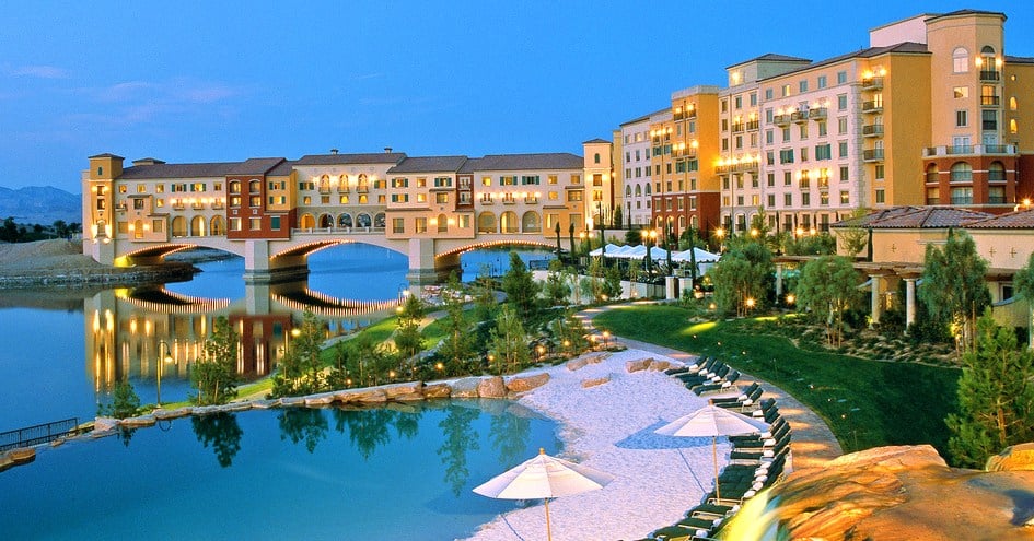 The Home Advantage On The Waterfront In Lake Las Vegas