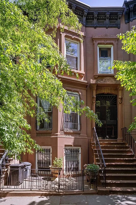 109 Lincoln Pl
