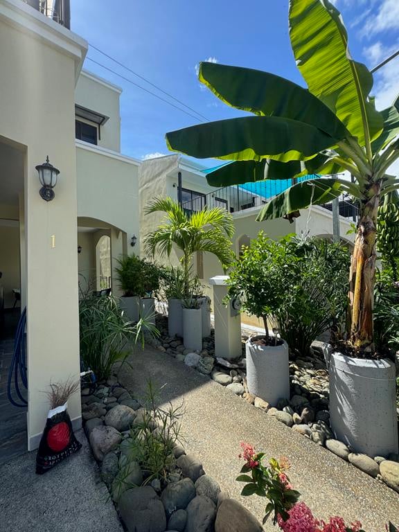 3-Bed Coastal Villa – Marina Access