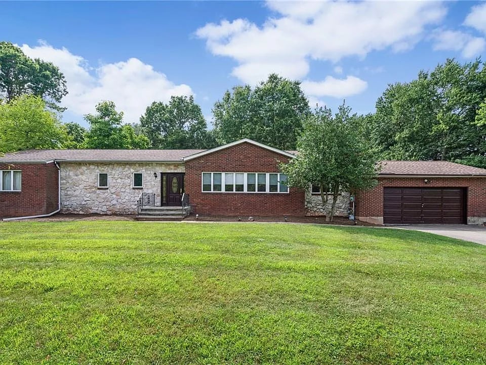 6 Celtic Ln