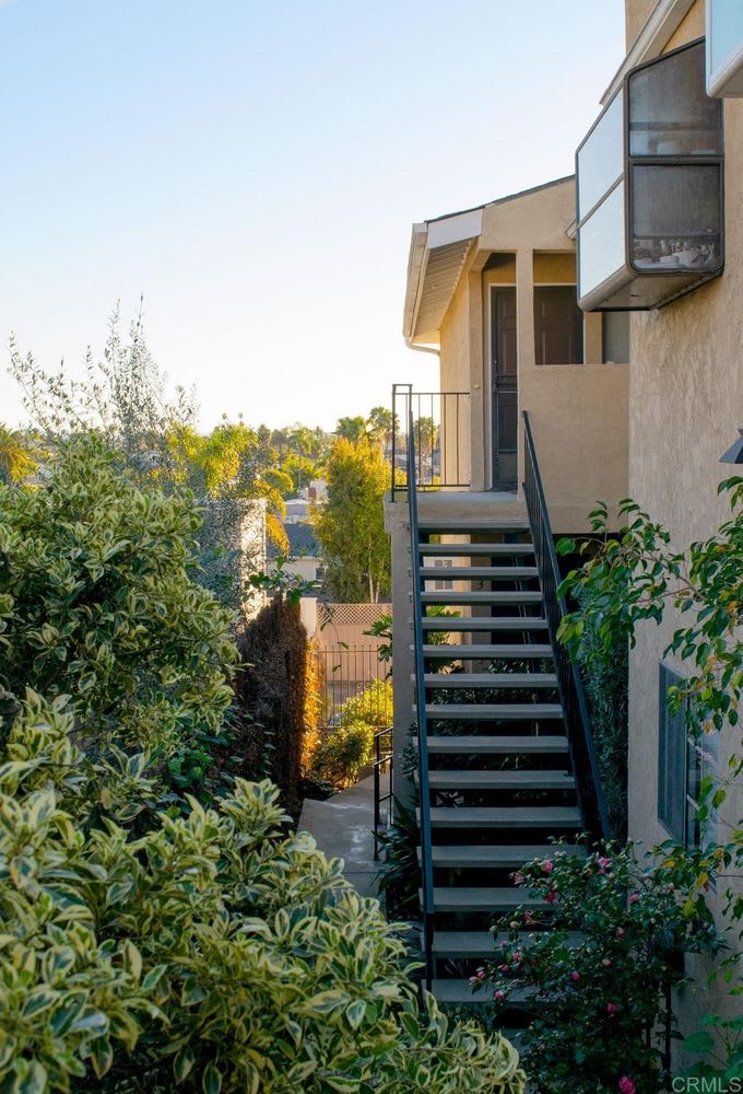 4385 Georgia St #6