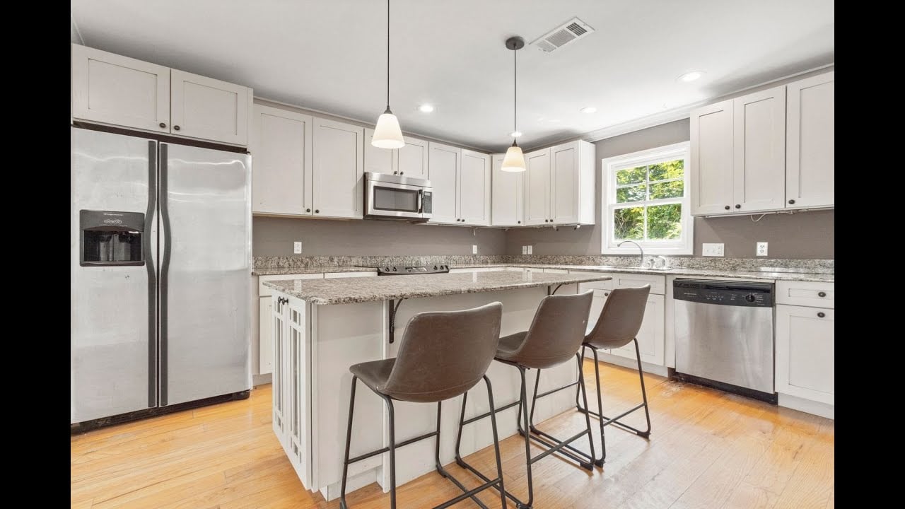 Adorable CONDO in Downtown Ocean Springs