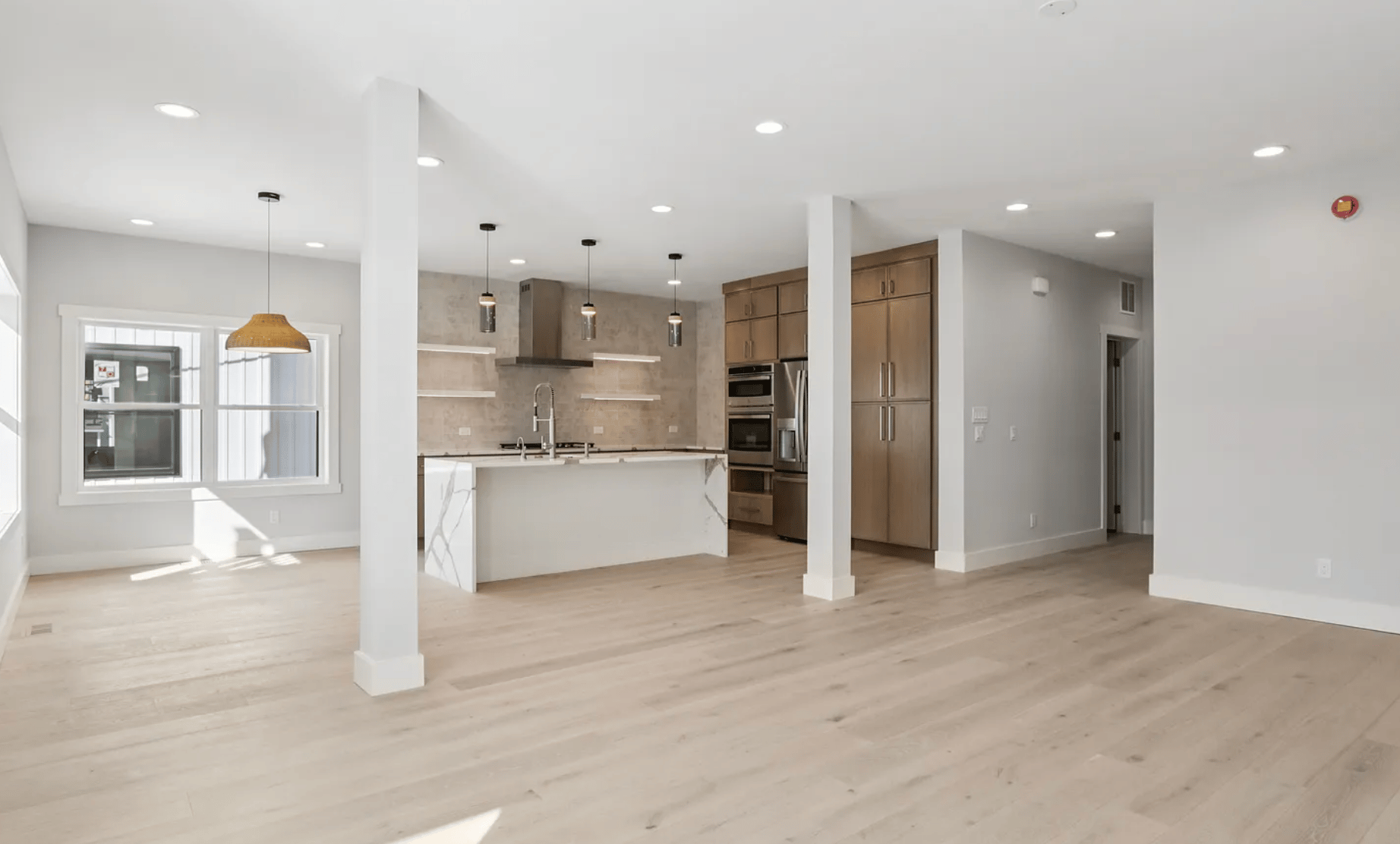 39 S Annapolis Ave #A