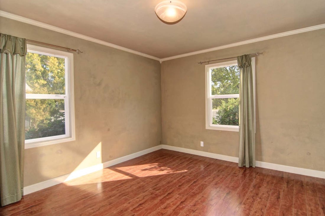 Just Listed! Near Tahoe Park with HUGE Bonus Room!