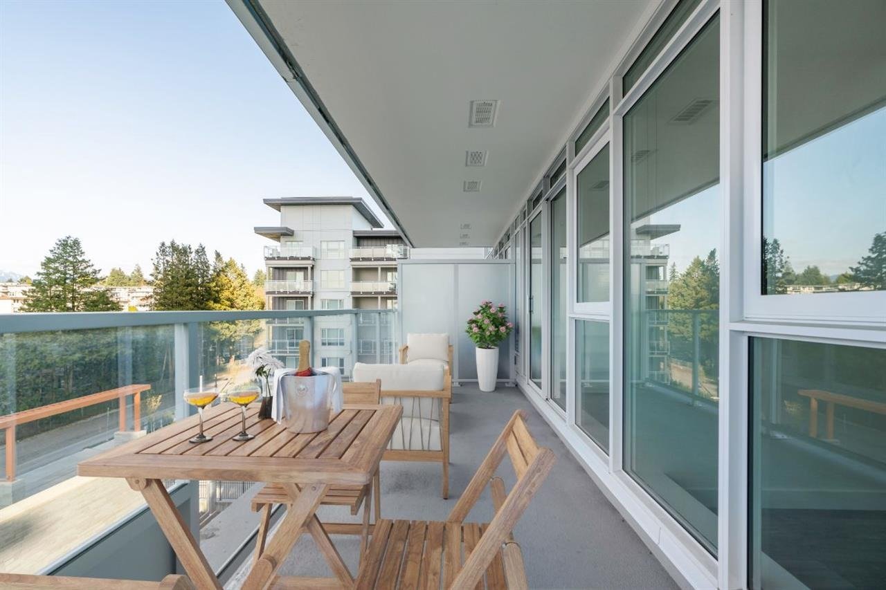 525 Foster Ave, #405