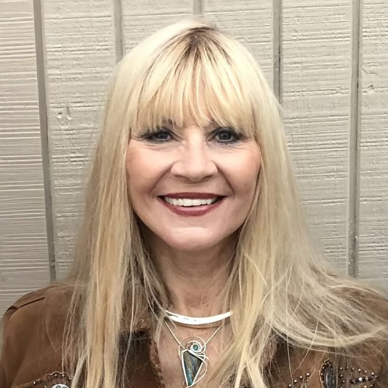 Sandra Donahue Spearfish, SD Real Estate Agent Headshot