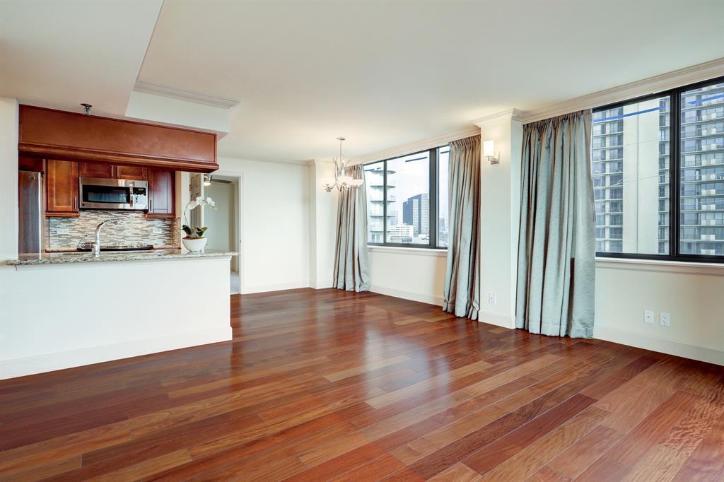 3525 Sage Rd, #904