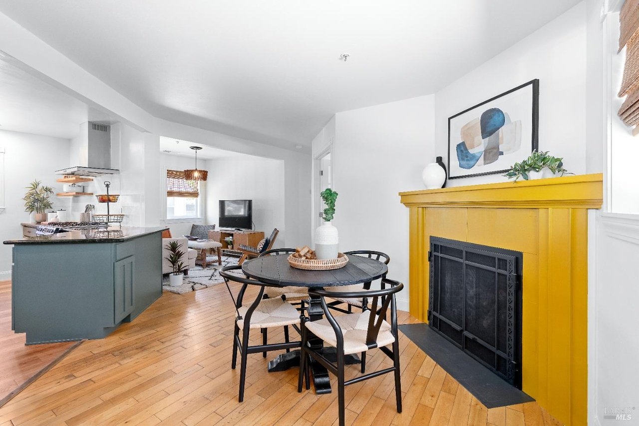 2387 Yajome St