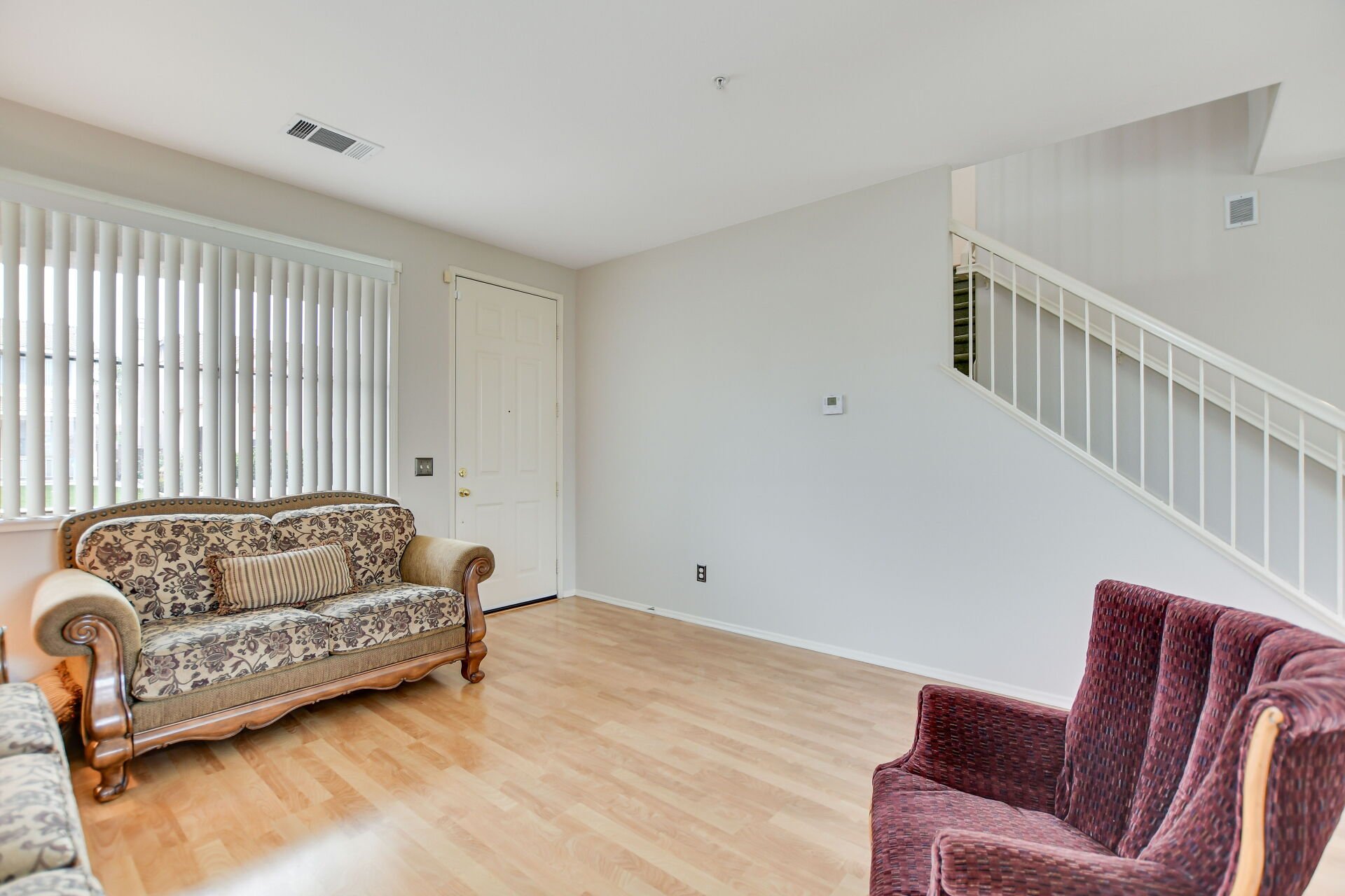5744 Tamarisk Way