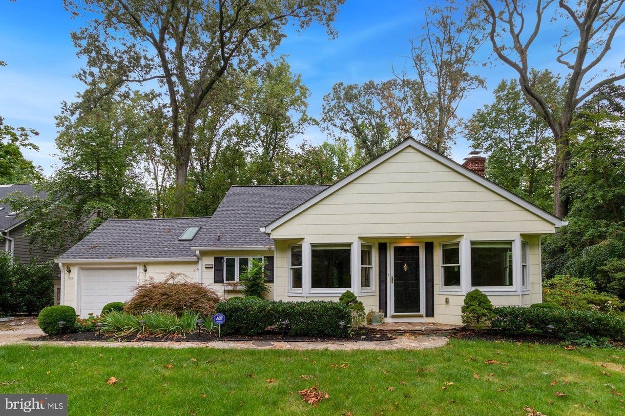 313 Old County Rd
