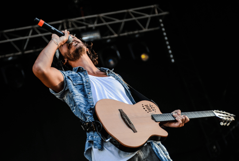 Live Music & Bonfire @ The Bay