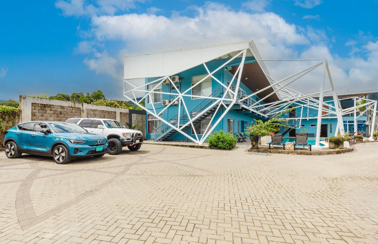 Resort-Hotel for Sale in Uvita – 12 Two-Bedroom Apartments & Pool
