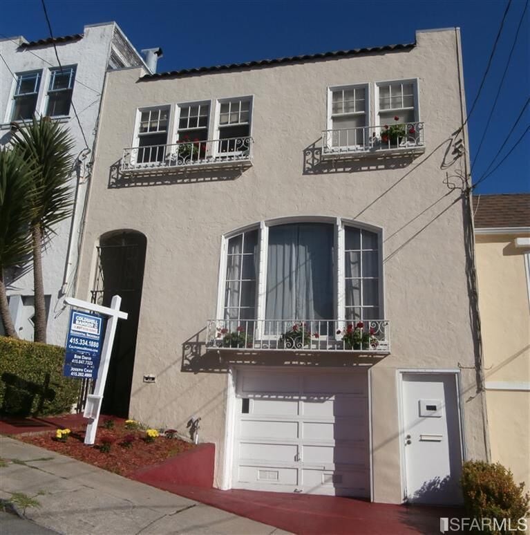 25 Margaret Ave